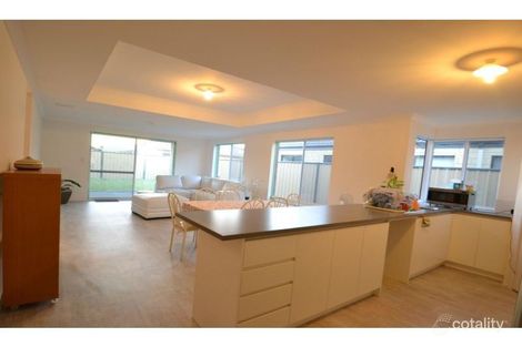 Property photo of 6 Finke Bend Yanchep WA 6035