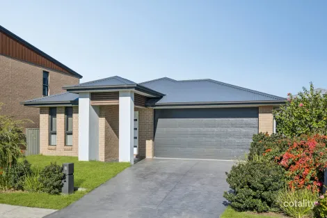 3 Ditzell St, Catherine Field, NSW 2557