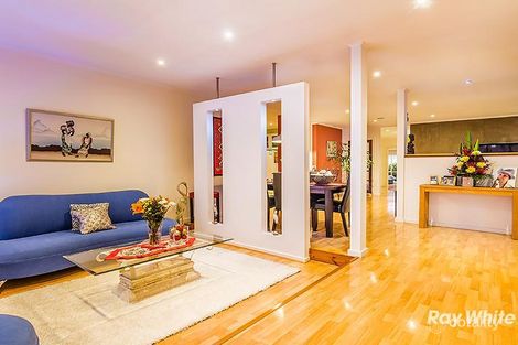 Property photo of 15 Edgewood Close Narre Warren South VIC 3805