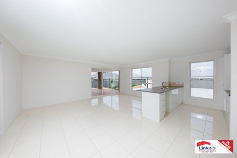 Property photo of 19 Milton Circuit Oran Park NSW 2570