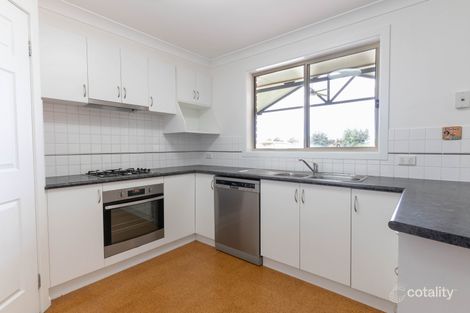 Property photo of 4 Lindisfarne Court Thurgoona NSW 2640