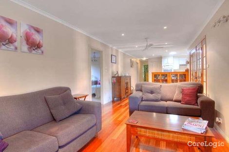Property photo of 40 Sheringa Grove Cordeaux Heights NSW 2526