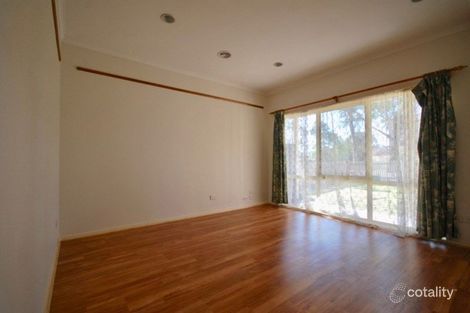 Property photo of 10 Dobson Crescent Lynbrook VIC 3975