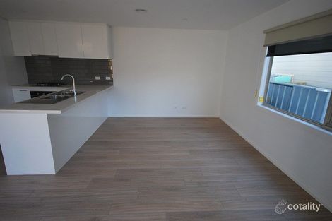 Property photo of 8 Sunshine Court Hampton Park VIC 3976