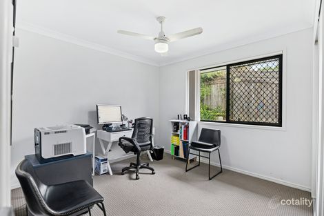 Property photo of 8 Pacific Place Pacific Pines QLD 4211