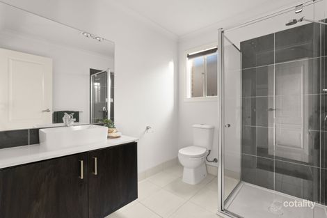 Property photo of 22 Warralily Avenue Clyde VIC 3978