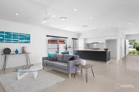 Property photo of 5 Swan Court Wakerley QLD 4154