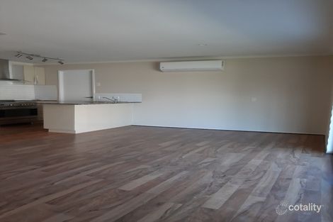 Property photo of 2/8 Columbia Court Oxenford QLD 4210
