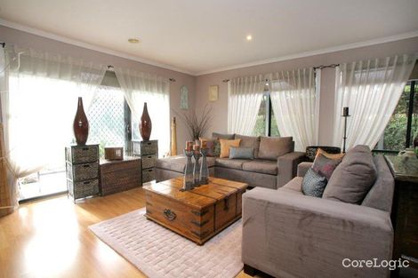 Property photo of 23 Sovereign Manors Crescent Rowville VIC 3178