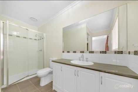 Property photo of 16 Balladong Crescent Tarneit VIC 3029