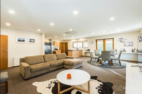 Property photo of 25 Kenjulie Drive Bentleigh East VIC 3165