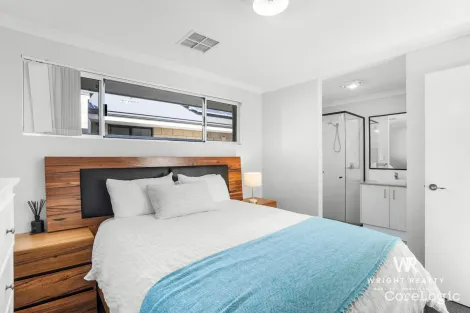 Property photo of 19 Lancaster Loop Piara Waters WA 6112