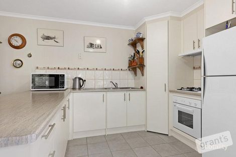 Property photo of 3/6A Kevis Court Garfield VIC 3814
