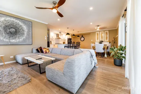 Property photo of 380-382 Latimer Road Buccan QLD 4207