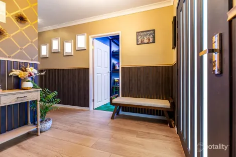 Property photo of 380-382 Latimer Road Buccan QLD 4207