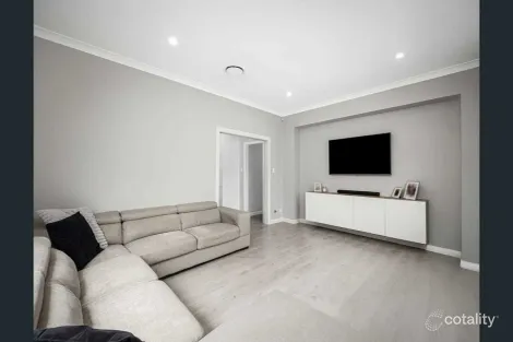 Property photo of 71 Crown Street Riverstone NSW 2765
