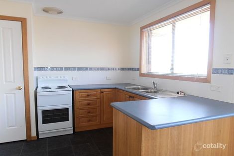 Property photo of 2/30 Freesia Crescent Kingston TAS 7050
