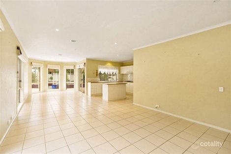 Property photo of 2 Gleneagles Avenue Tarneit VIC 3029