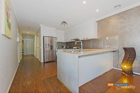 Property photo of 2/30 East Gateway Wyndham Vale VIC 3024