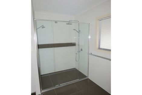 Property photo of 2 Birch Drive Emerald QLD 4720