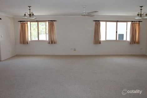 Property photo of 25 Pacific Avenue Tannum Sands QLD 4680
