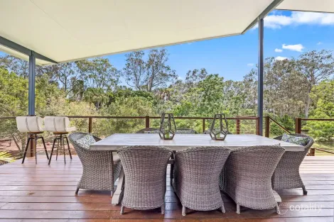 Property photo of 178 Kingfisher Parade Toogoom QLD 4655