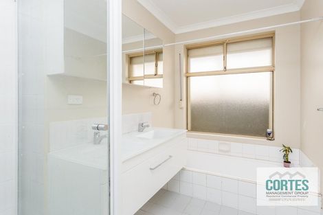 Property photo of 5 Chadwick Parade Brookdale WA 6112