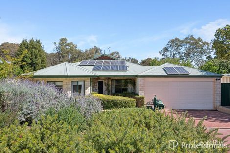 16 Savage Rd, Kelmscott, WA 6111