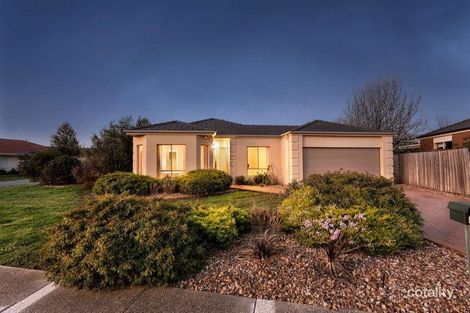 42 Wellesley Dr, Taylors Lakes, VIC 3038