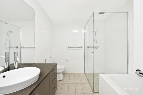 Property photo of 107/6 Peninsula Drive Breakfast Point NSW 2137
