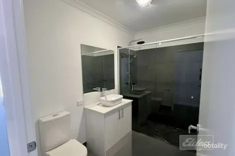 Property photo of 37 Excalibur Crescent Southside QLD 4570