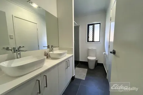 Property photo of 37 Excalibur Crescent Southside QLD 4570