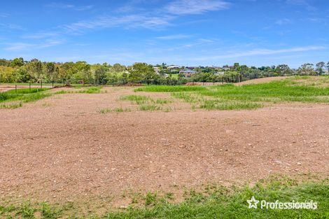 19 Excalibur Cres, Southside, QLD 4570