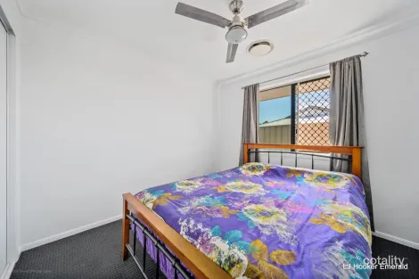 Property photo of 46 Lakeside Drive Emerald QLD 4720