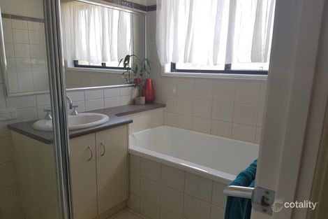 Property photo of 14 Powell Court Highfields QLD 4352
