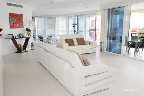 Property photo of 28/21 Pixley Street Kangaroo Point QLD 4169
