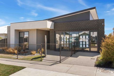 Property photo of 28 Blomeley Drive Lucas VIC 3350