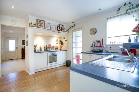 Property photo of 6 Hakea Crescent O'Connor ACT 2602
