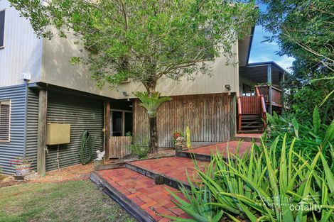 Property photo of 23 Finemore Crescent Qunaba QLD 4670