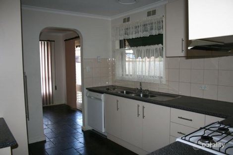 Property photo of 5 Brampton Close Craigieburn VIC 3064