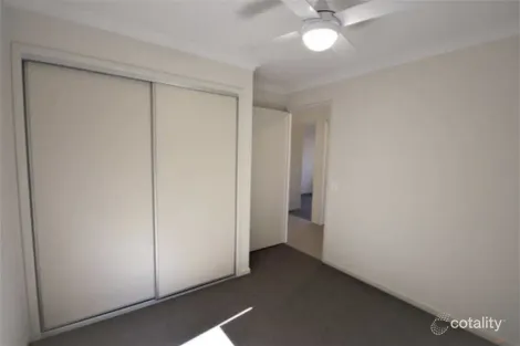 Property photo of 5 Napier Circuit Silkstone QLD 4304