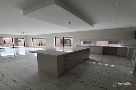 Property photo of 16 Chase Avenue Wollert VIC 3750