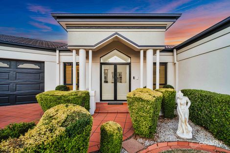 Property photo of 9 Leeds Close Arundel QLD 4214