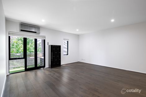 Property photo of 18/1 Riverside Quay Southbank VIC 3006