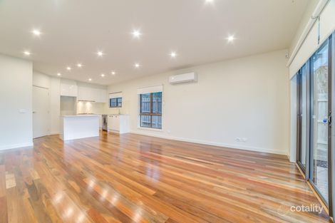 Property photo of 2/213 Lawrence Road Mount Waverley VIC 3149