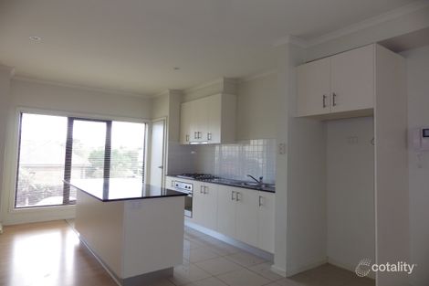 Property photo of 2/11 Langwells Parade Northcote VIC 3070