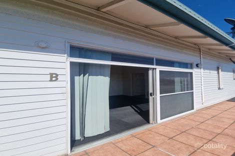 1 Clinton St, Coopers Plains, QLD 4108