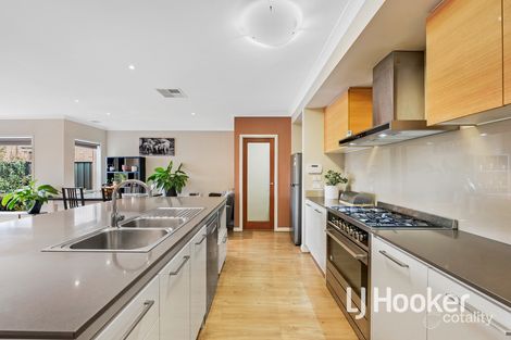 Property photo of 9 Flemington Way Clyde North VIC 3978