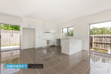 Property photo of 2/65 Andrew Road St Albans VIC 3021