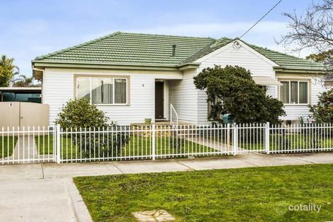 8 Poplar St, Golden Square, VIC 3555